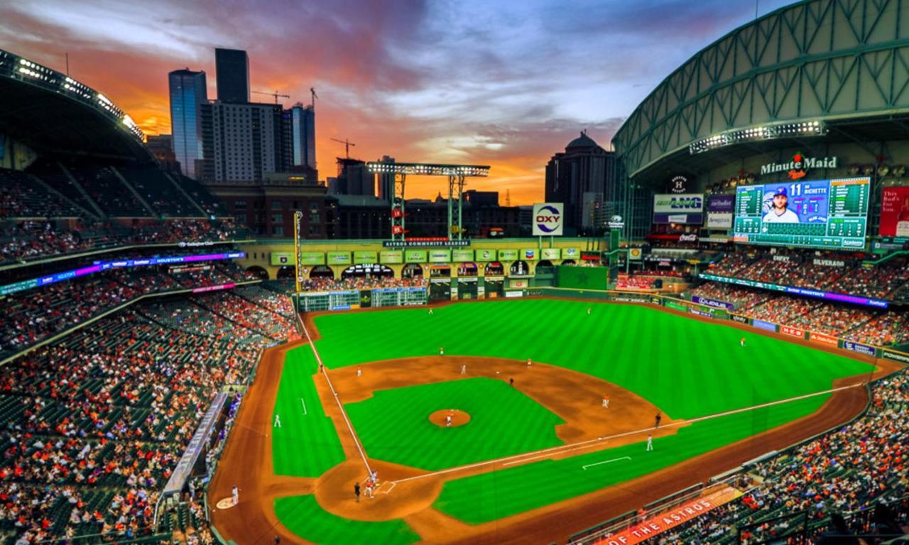 Penthouse Cool-Oasis-In-Houston-Rental Car Available-View-Great-Sleep Exterior foto
